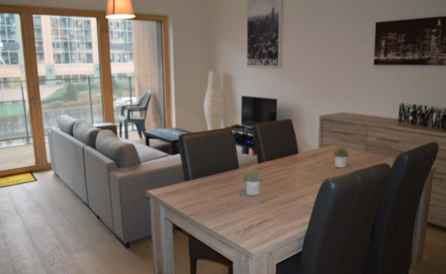 Séjour vue terrasse appartement 1 chambre à vendre Woluwé Saint Lambert Séjour vue terrasse appartement 1 chambre à vendre Woluwé Saint Lambert